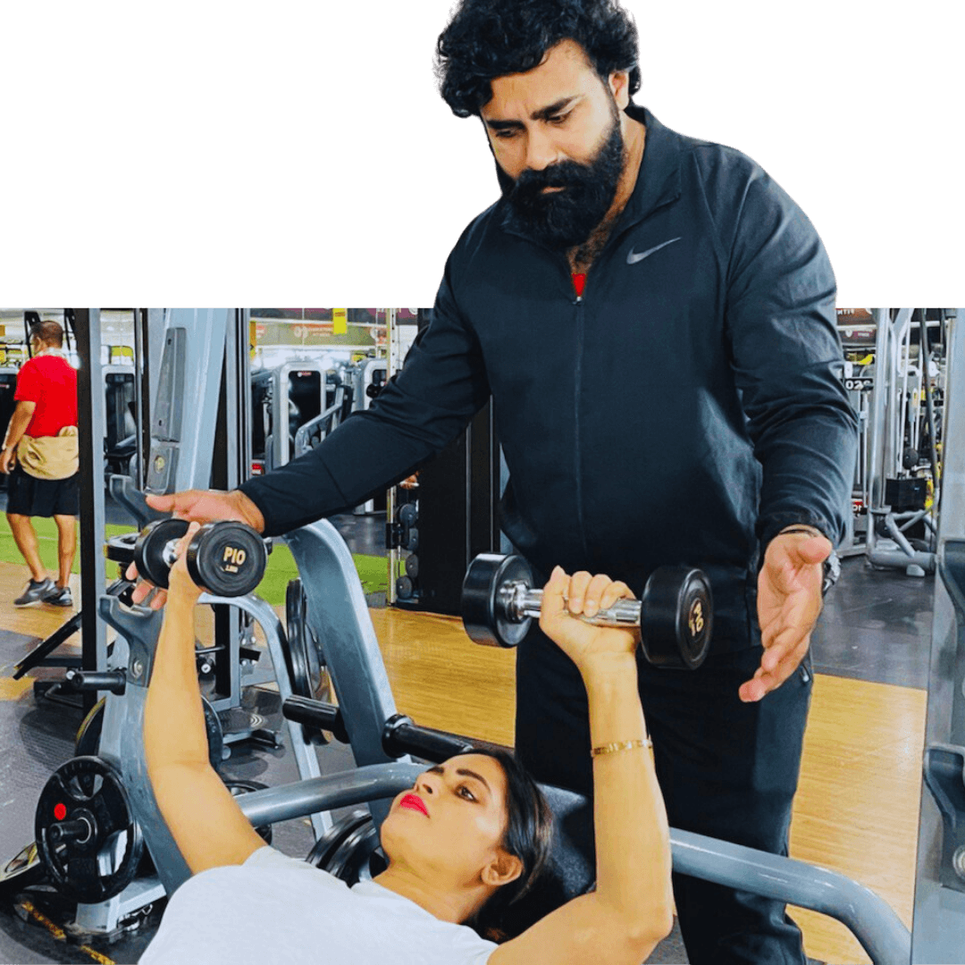 Online strength training coach demonstrating proper exercise form